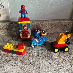 LEGO DUPLO DISNEY MARVEL Super Heroes Lab 10922